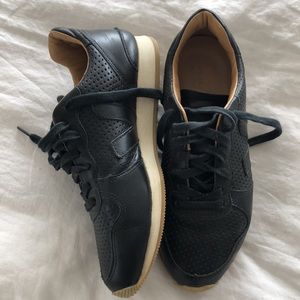 Black leather Veja sneakers